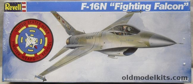 Revell 1/32 F-16N Fighting Falcon - US Navy  Fighter Weapons School, 4767 plastic model kit
